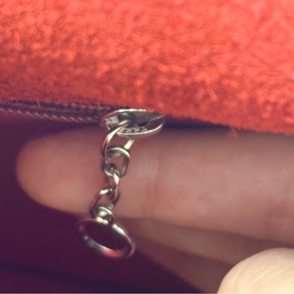 DNB - Picture 13 of 16